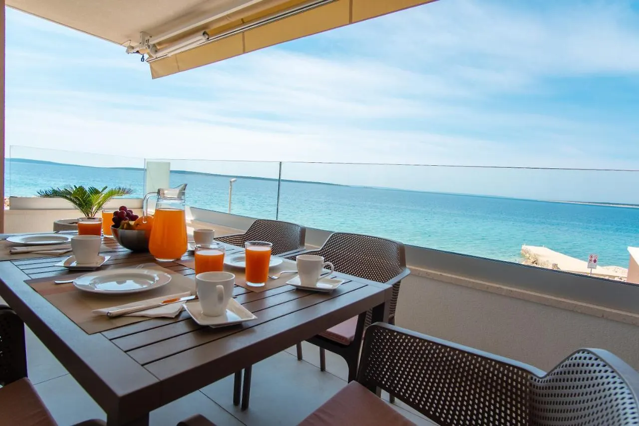 Apartments Mandre I