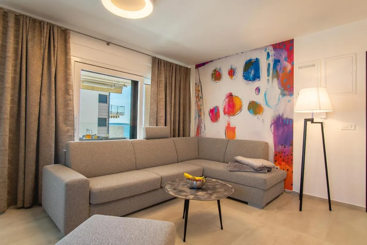Apartments Mandre I