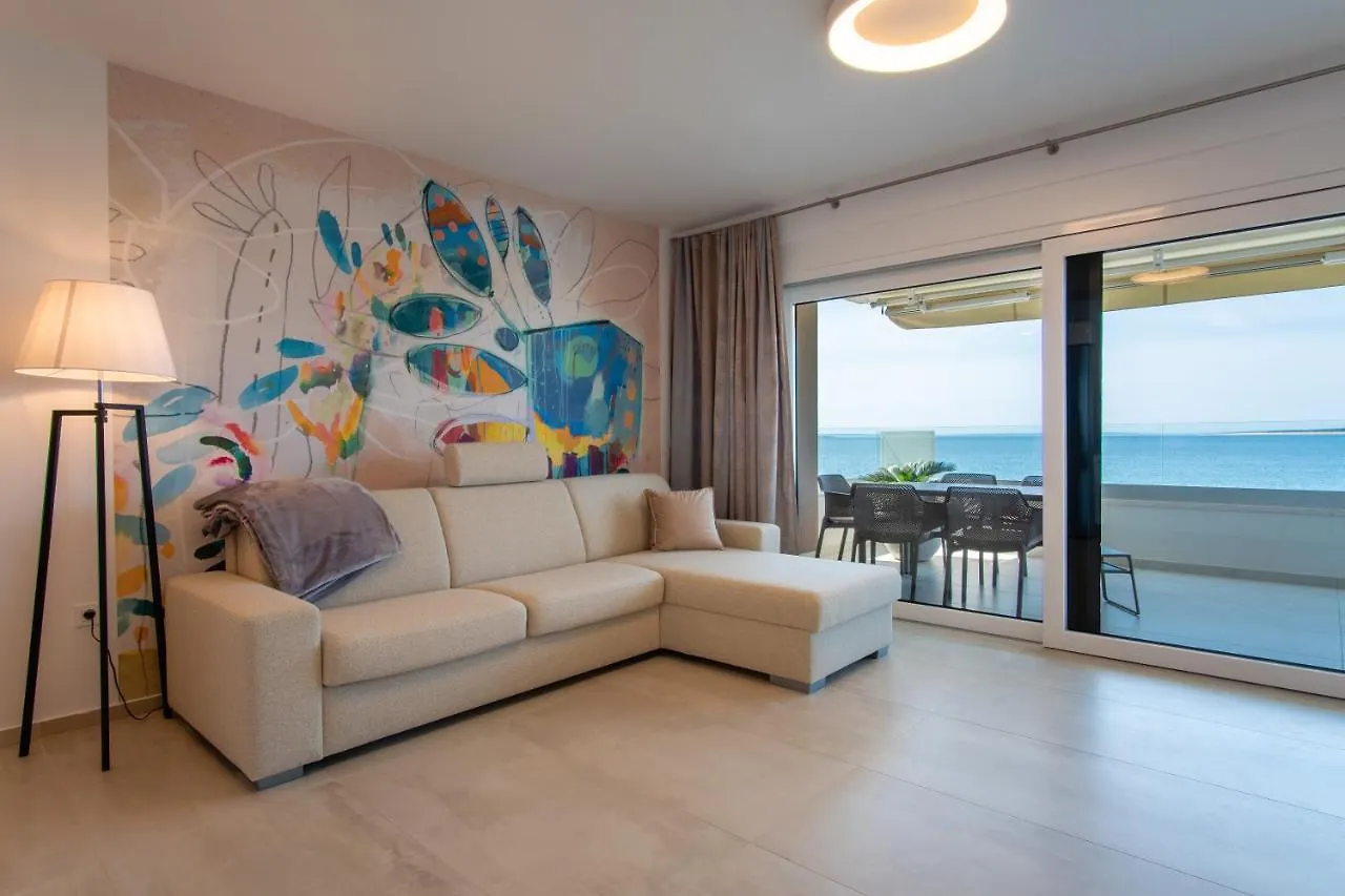 Apartments Mandre I